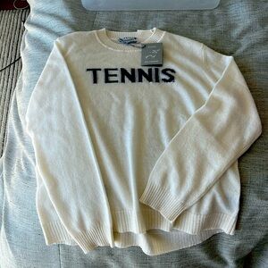 Cashmere sweater w the word tennis